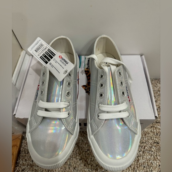 Sneakers by Superga - Picture 1 of 3